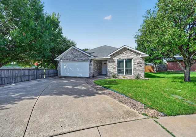 Photo 3 of Sale Pending at 5440 Trout Creek Ct, Watauga, TX 76137 | MLS# 21337035 | Listing updated on 2026-09-10
