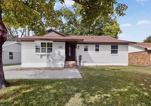 Photo 1 of Single family home for sale at 4404 Astor Rd, Mesquite, TX 75150 | MLS# 21338304 | Listing updated on 2026-09-14