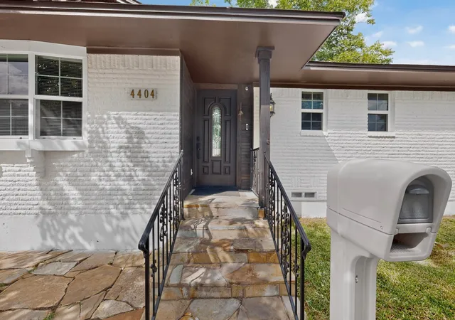 Photo 3 of Single family home for sale at 4404 Astor Rd, Mesquite, TX 75150 | MLS# 21338304 | Listing updated on 2026-09-14