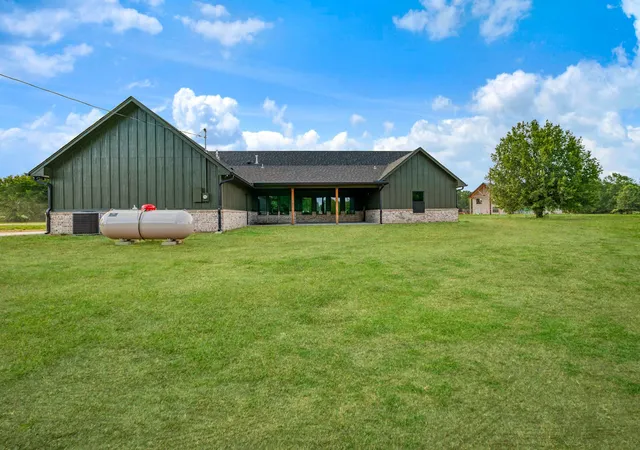 Photo 28 of Single family home for sale at 829 Pr 44005, Blossom, TX 75416 | MLS# 21337075 | Listing updated on 2026-10-05