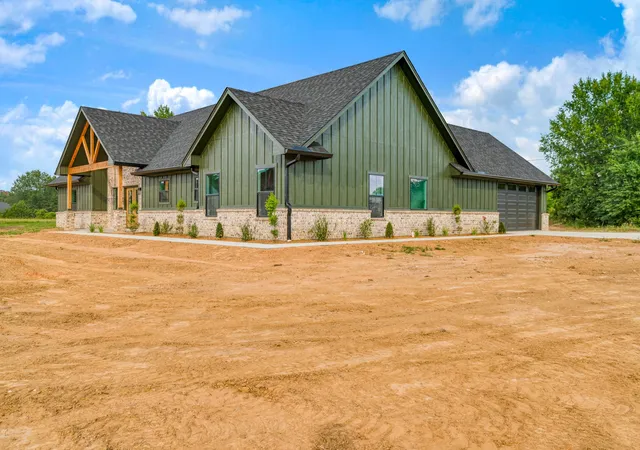 Photo 1 of Single family home for sale at 829 Pr 44005, Blossom, TX 75416 | MLS# 21337075 | Listing updated on 2026-10-05
