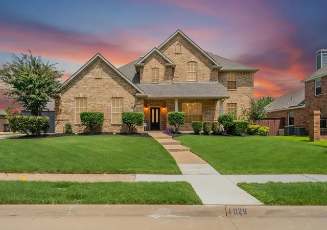Photo 1 of Single family home for sale at 1026 Brentwood Dr, Murphy, TX 75094 | MLS# 21335119 | Listing updated on 2026-09-15