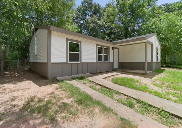 Photo 2 of Sale Pending at 444 Bowie, Lone Star, TX 75668 | MLS# 21318235 | Listing updated on 2026-09-25