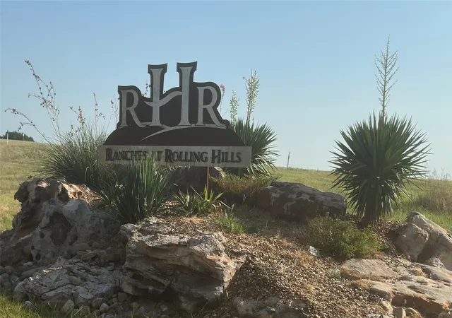 Photo 1 of Land for sale at 415 Rolling Hills Blvd, Alvord, TX 76225 | MLS# 21338519 | Listing updated on 2026-07-31