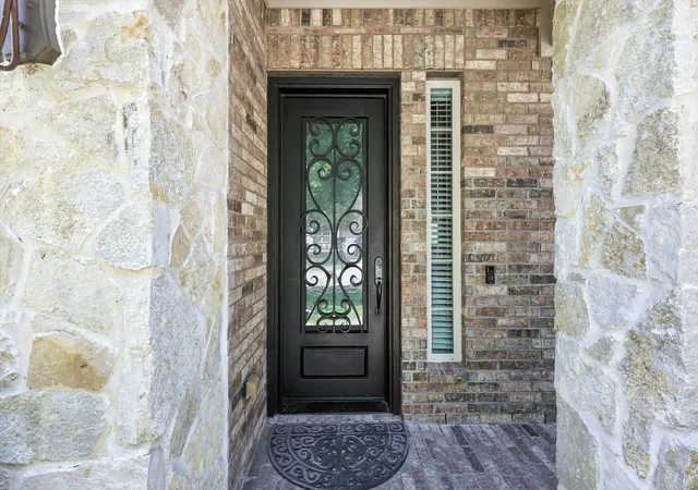 Photo 4 of Single family home for sale at 4305 Citabria Dr, Mc Kinney, TX 75072 | MLS# 21330918 | Listing updated on 2026-09-13