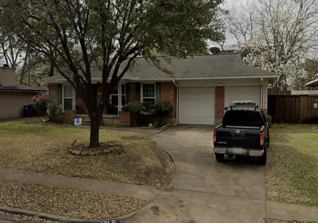 Photo 1 of Single family home for sale at 3918 Highgrove Dr, Dallas, TX 75220 | MLS# 21335929 | Listing updated on 2026-07-29