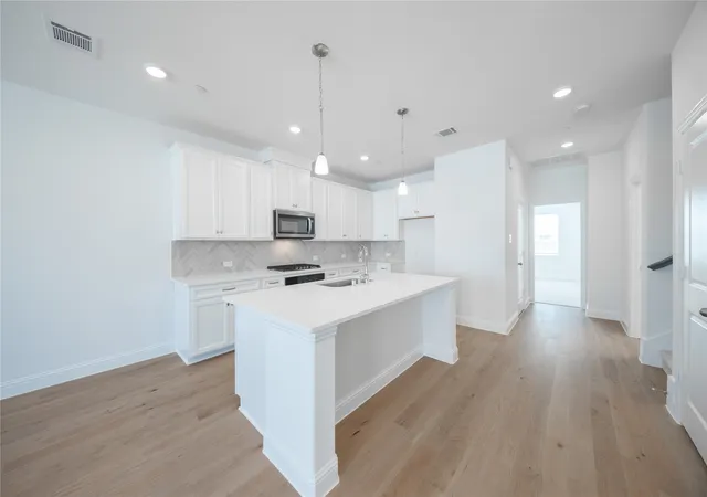 Photo 2 of Townhouse for sale at 2117 Naples Dr, Rowlett, TX 75088 | MLS# 21338600 | Listing updated on 2026-09-13