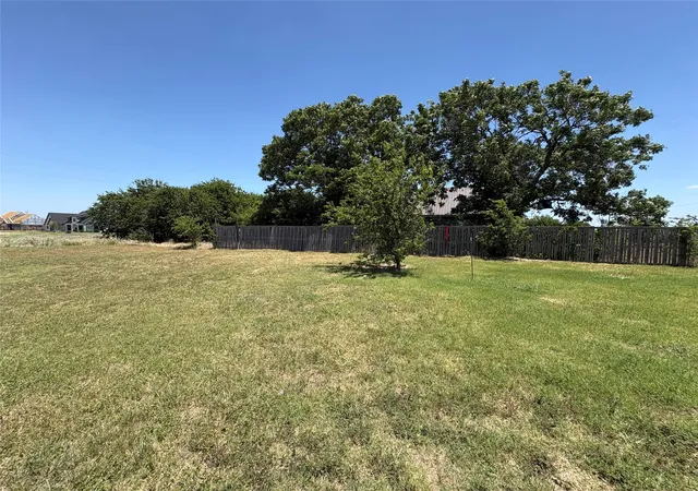 Photo 4 of Single family home for sale at 3801 E Fm 875, Midlothian, TX 76065 | MLS# 21324097 | Listing updated on 2026-09-29