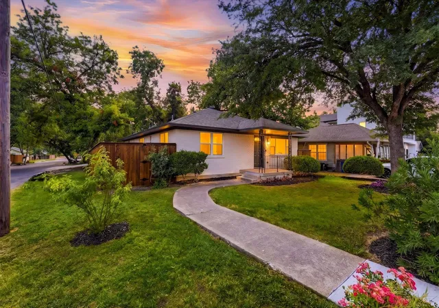 Photo 1 of Single family home for sale at 523 Martinique Ave, Dallas, TX 75223 | MLS# 21336915 | Listing updated on 2026-09-09