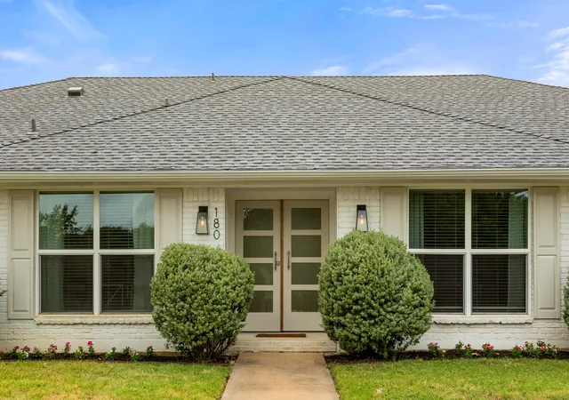 Photo 3 of Sale Pending at 180 Trailing Oaks Dr, Double Oak, TX 75077 | MLS# 21318511 | Listing updated on 2026-09-15