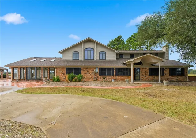 Photo 1 of Land for sale at 10736 E Hwy 154, Sulphur Springs, TX 75482 | MLS# 21338736 | Listing updated on 2026-10-01