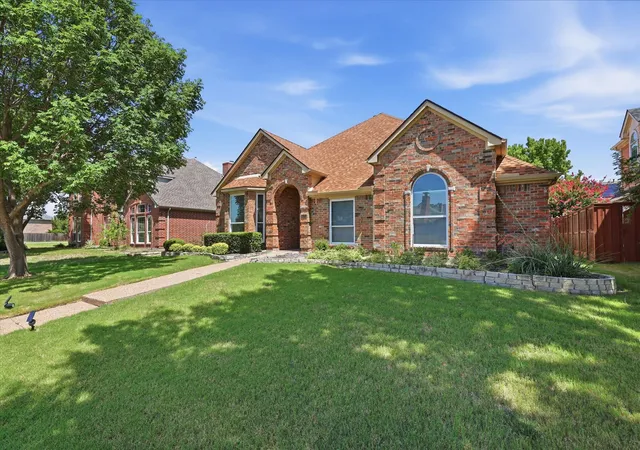 Photo 3 of Single family home for sale at 4125 Staten Island Dr, Plano, TX 75024 | MLS# 21336929 | Listing updated on 2026-09-13