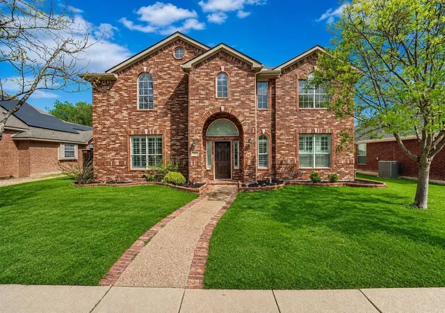 Photo 2 of Single family home for sale at 1432 Glendover Dr, Allen, TX 75013 | MLS# 21338793 | Listing updated on 2026-09-13