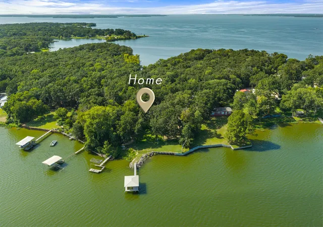 Photo 2 of Sale Pending at 3935 Autumn Point Dr, Wills Point, TX 75169 | MLS# 21332301 | Listing updated on 2026-09-17