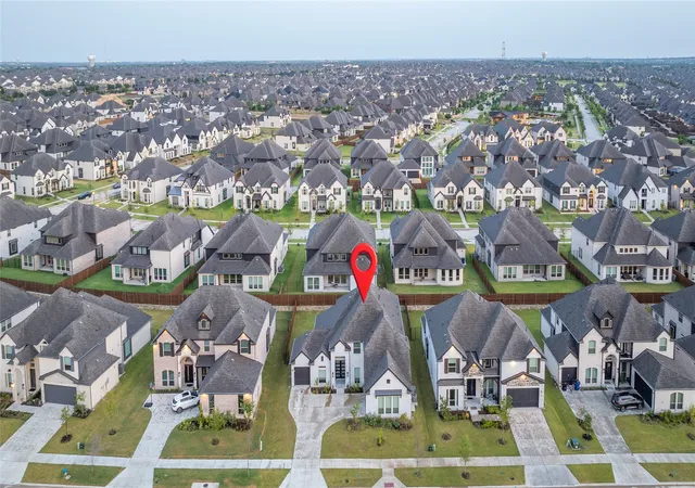 Photo 2 of Single family home for sale at 12135 Cotton Field Rd, Frisco, TX 75035 | MLS# 21338585 | Listing updated on 2026-09-12