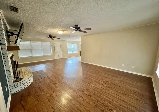 Photo 4 of Single family home for sale at 1785 Cypress Ln, Canton, TX 75103 | MLS# 21338944 | Listing updated on 2026-09-29