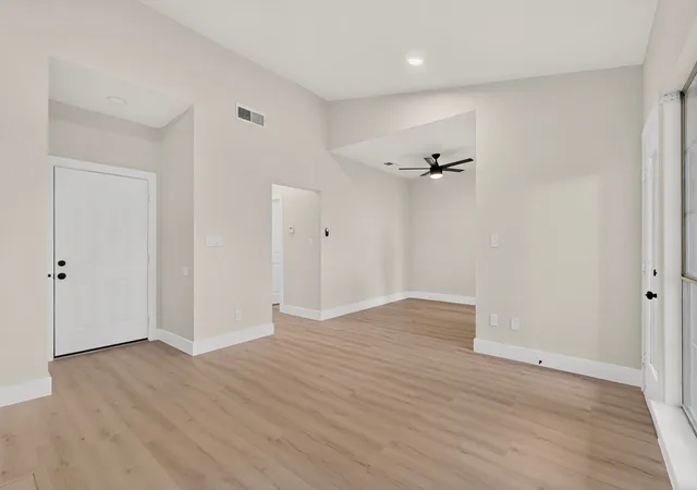 Photo 4 of Condo for sale at 8600 Coppertowne Ln #1407, Dallas, TX 75243 | MLS# 21338938 | Listing updated on 2026-09-08