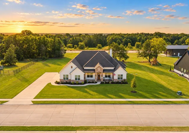 Photo 1 of Single family home for sale at 3759 Evergreen Ln, Caddo Mills, TX 75135 | MLS# 21337374 | Listing updated on 2026-10-21