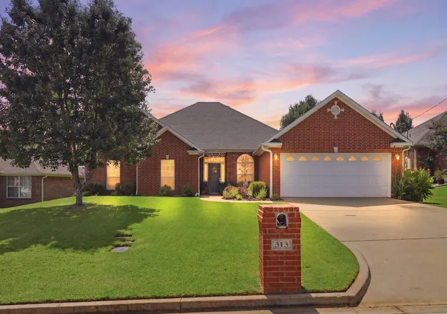 Photo 2 of Sale Pending at 313 Ithaca Dr, Longview, TX 75604 | MLS# 21338099 | Listing updated on 2026-09-21
