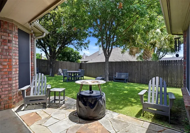 Photo 3 of Single family home for sale at 106 Honeysuckle Dr, Justin, TX 76247 | MLS# 21336097 | Listing updated on 2026-09-10