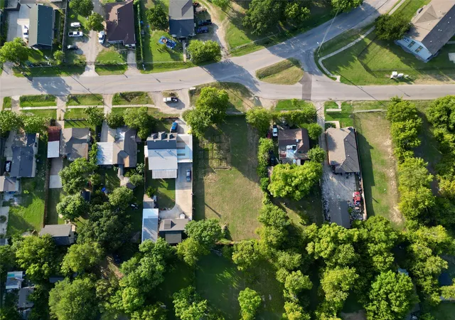 Photo 1 of Land for sale at 3348 E Overton Rd, Dallas, TX 75216 | MLS# 21338360 | Listing updated on 2026-09-15
