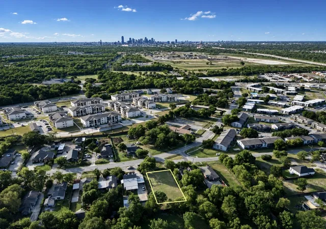 Photo 2 of Land for sale at 3348 E Overton Rd, Dallas, TX 75216 | MLS# 21338360 | Listing updated on 2026-09-15