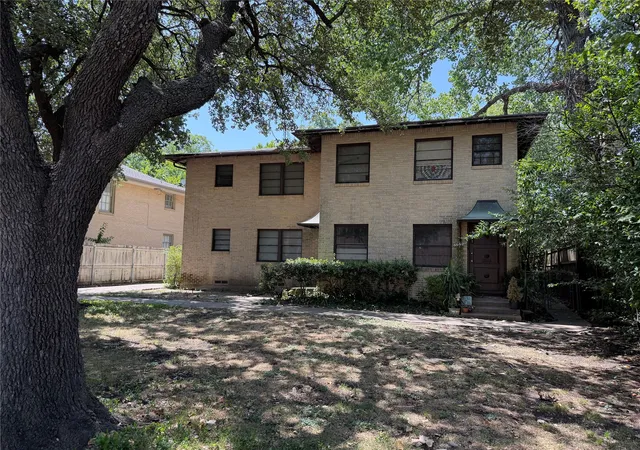 Photo 2 of Single family home for sale at 5332 Glenwick Ln, Dallas, TX 75209 | MLS# 21339029 | Listing updated on 2026-09-10