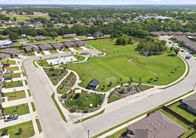 Photo 4 of Single family home for sale at 224 Running River Dr, Boyd, TX 76023 | MLS# 21338618 | Listing updated on 2026-09-13