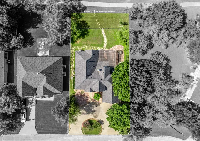 Photo 3 of Single family home for sale at 34057 Stonewood Loop, Whitney, TX 76692 | MLS# 21339195 | Listing updated on 2026-07-30