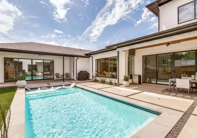 Photo 1 of Sale Pending at 9915 Hurley Wy, Dallas, TX 75220 | MLS# 21338766 | Listing updated on 2026-09-14