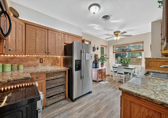 Photo 3 of Sale Pending at 1800 Pecan Park Dr, Arlington, TX 76012 | MLS# 21338198 | Listing updated on 2026-09-14