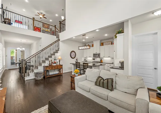 Photo 2 of Townhouse for sale at 4917 Shore Crest Dr, Mc Kinney, TX 75070 | MLS# 21339011 | Listing updated on 2026-09-10