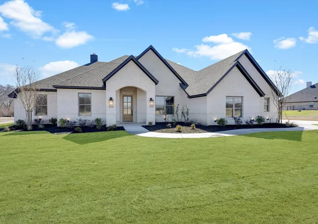 Photo 1 of Single family home for sale at 1013 Silver Sage, Weatherford, TX 76085 | MLS# 21329422 | Listing updated on 2026-09-14