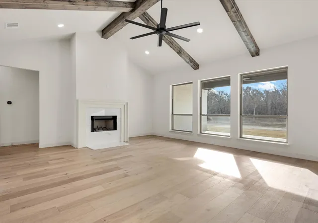 Photo 3 of Single family home for sale at 1013 Silver Sage, Weatherford, TX 76085 | MLS# 21329422 | Listing updated on 2026-09-14