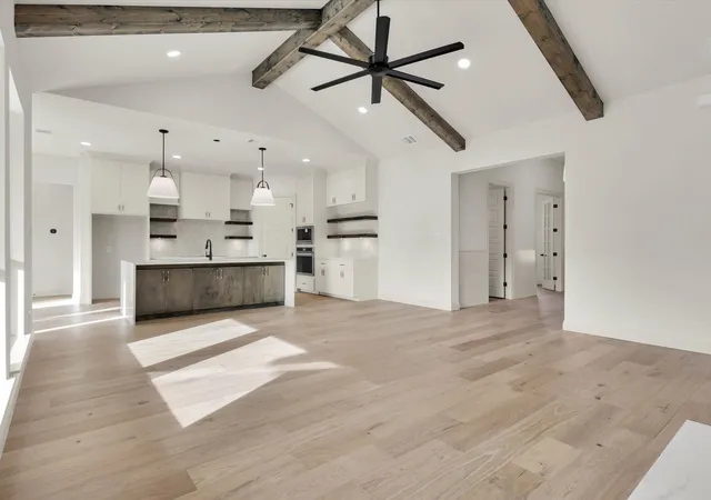 Photo 4 of Single family home for sale at 1013 Silver Sage, Weatherford, TX 76085 | MLS# 21329422 | Listing updated on 2026-09-14