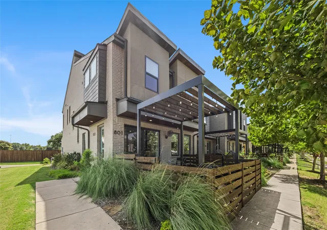 Photo 1 of Sale Pending at 801 Emerling Dr, Mc Kinney, TX 75069 | MLS# 21331352 | Listing updated on 2026-09-29