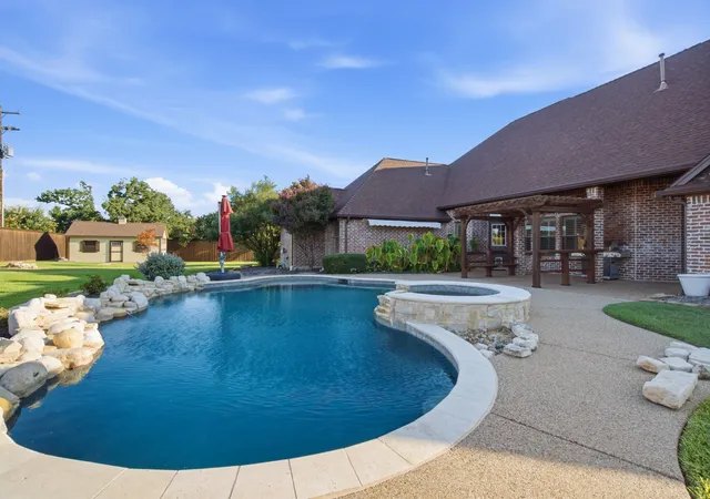 Photo 2 of Single family home for sale at 8470 Steeplechase Cir, Argyle, TX 76226 | MLS# 21339313 | Listing updated on 2026-09-13