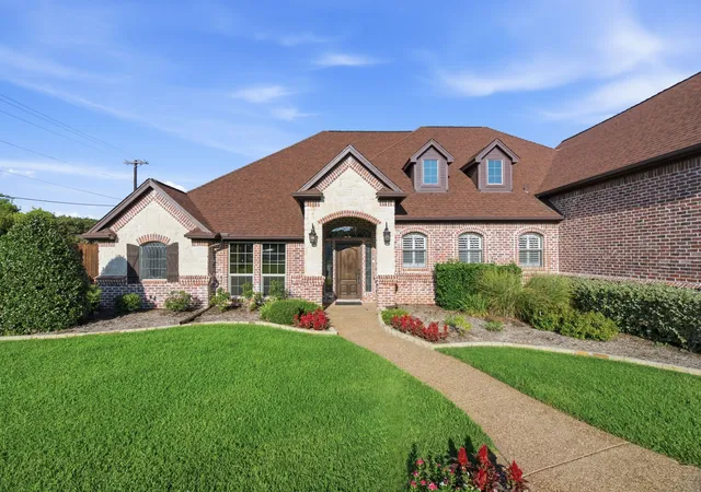 Photo 3 of Single family home for sale at 8470 Steeplechase Cir, Argyle, TX 76226 | MLS# 21339313 | Listing updated on 2026-09-13