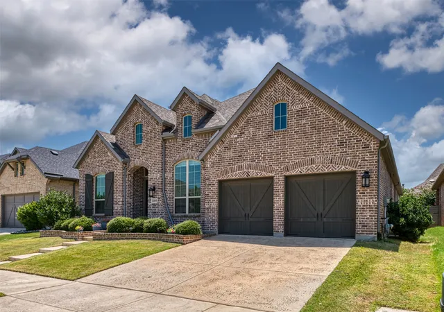 Photo 3 of Single family home for sale at 1109 10Th St, Argyle, TX 76226 | MLS# 21336221 | Listing updated on 2026-09-13