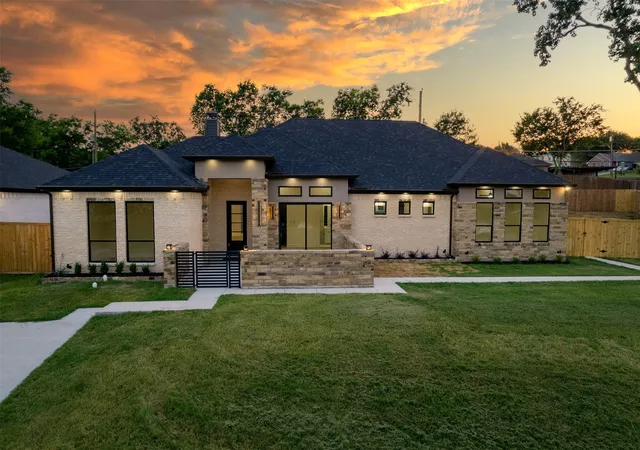 Photo 1 of Single family home for sale at 6505 Kemrock Dr, Dallas, TX 75241 | MLS# 21338643 | Listing updated on 2026-09-13