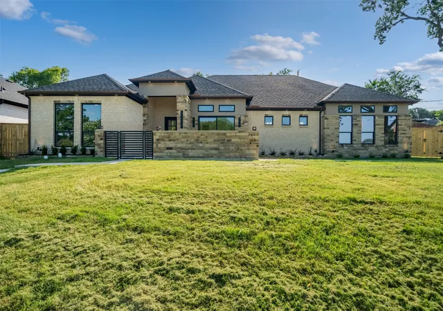 Photo 2 of Single family home for sale at 6505 Kemrock Dr, Dallas, TX 75241 | MLS# 21338643 | Listing updated on 2026-09-13