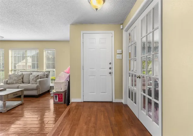 Photo 3 of Single family home for sale at 1409 Bregenz Ln, Lewisville, TX 75067 | MLS# 21334760 | Listing updated on 2026-09-11