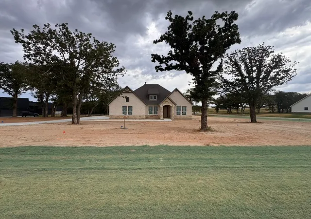 Photo 3 of Single family home for sale at 164 Oak Grove Wy, Springtown, TX 76082 | MLS# 21339415 | Listing updated on 2026-09-10