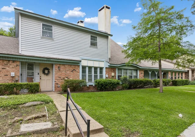 Photo 2 of Townhouse for sale at 4921 Rollingwood Ct, Garland, TX 75043 | MLS# 21323702 | Listing updated on 2026-07-30