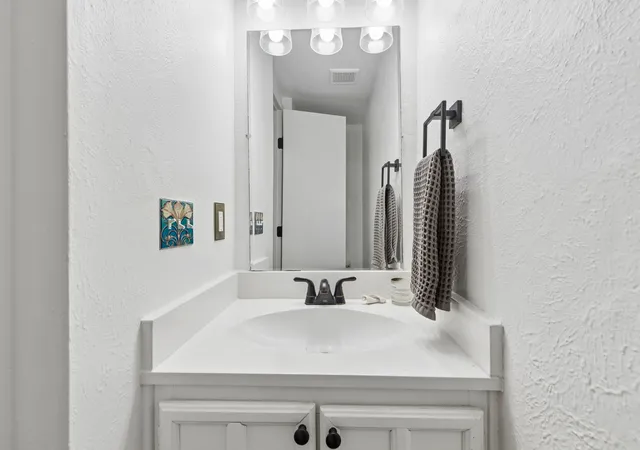 Photo 4 of Townhouse for sale at 4921 Rollingwood Ct, Garland, TX 75043 | MLS# 21323702 | Listing updated on 2026-09-23