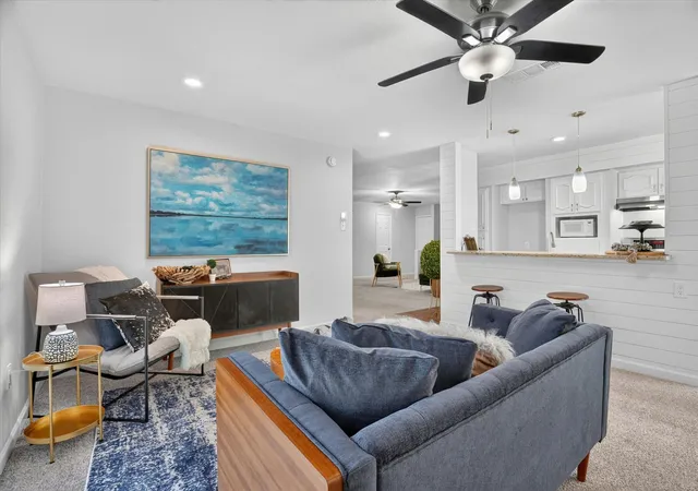 Photo 1 of Single family home for sale at 404 Nw Wintercrest Rd, Burleson, TX 76028 | MLS# 21338445 | Listing updated on 2026-09-11
