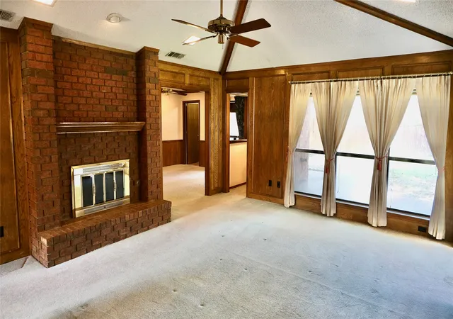 Photo 4 of Single family home for sale at 4724 Meadowview Dr, Mesquite, TX 75150 | MLS# 21337904 | Listing updated on 2026-09-12