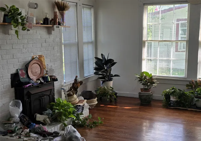 Photo 3 of Single family home for sale at 810 N Main, Winnsboro, TX 75494 | MLS# 21339552 | Listing updated on 2026-09-27