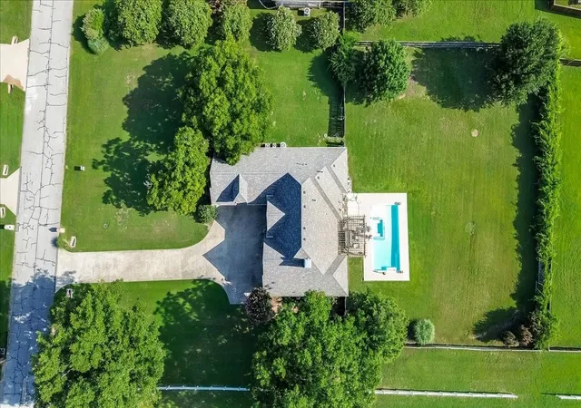 Photo 2 of Single family home for sale at 30 Tananger Springs Dr, Denison, TX 75021 | MLS# 21339074 | Listing updated on 2026-08-01