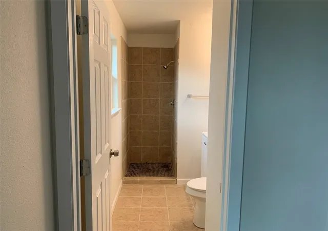 Photo 4 of Sale Pending at 156 Bridlewood Ln, Bridgeport, TX 76426 | MLS# 21339593 | Listing updated on 2026-09-23